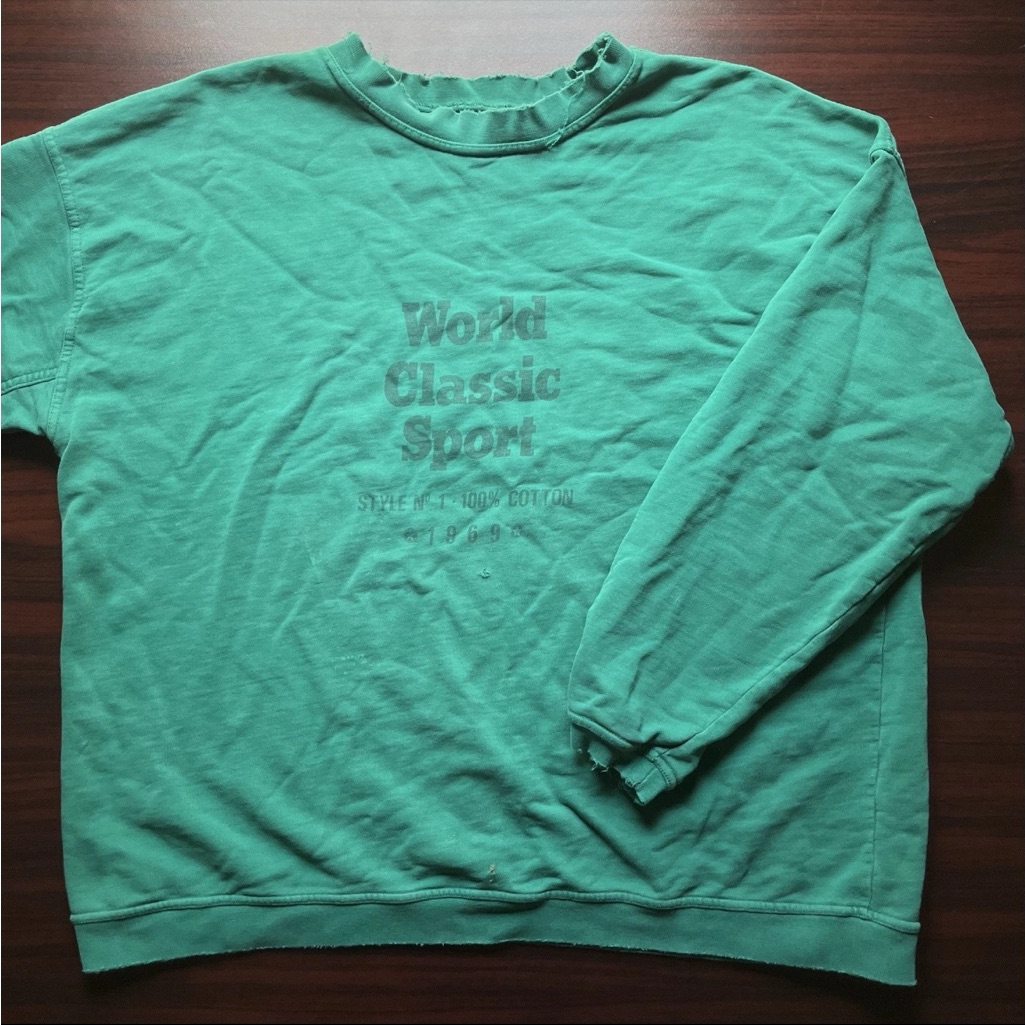 Vintage Gap Sweatshirt Green World Classic Sport Size Large/Xl Distressed